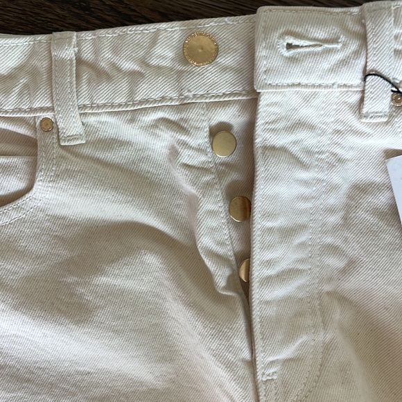 Off-White Cream high waisted button up shorts Zara size 4 - Picture 4 of 6